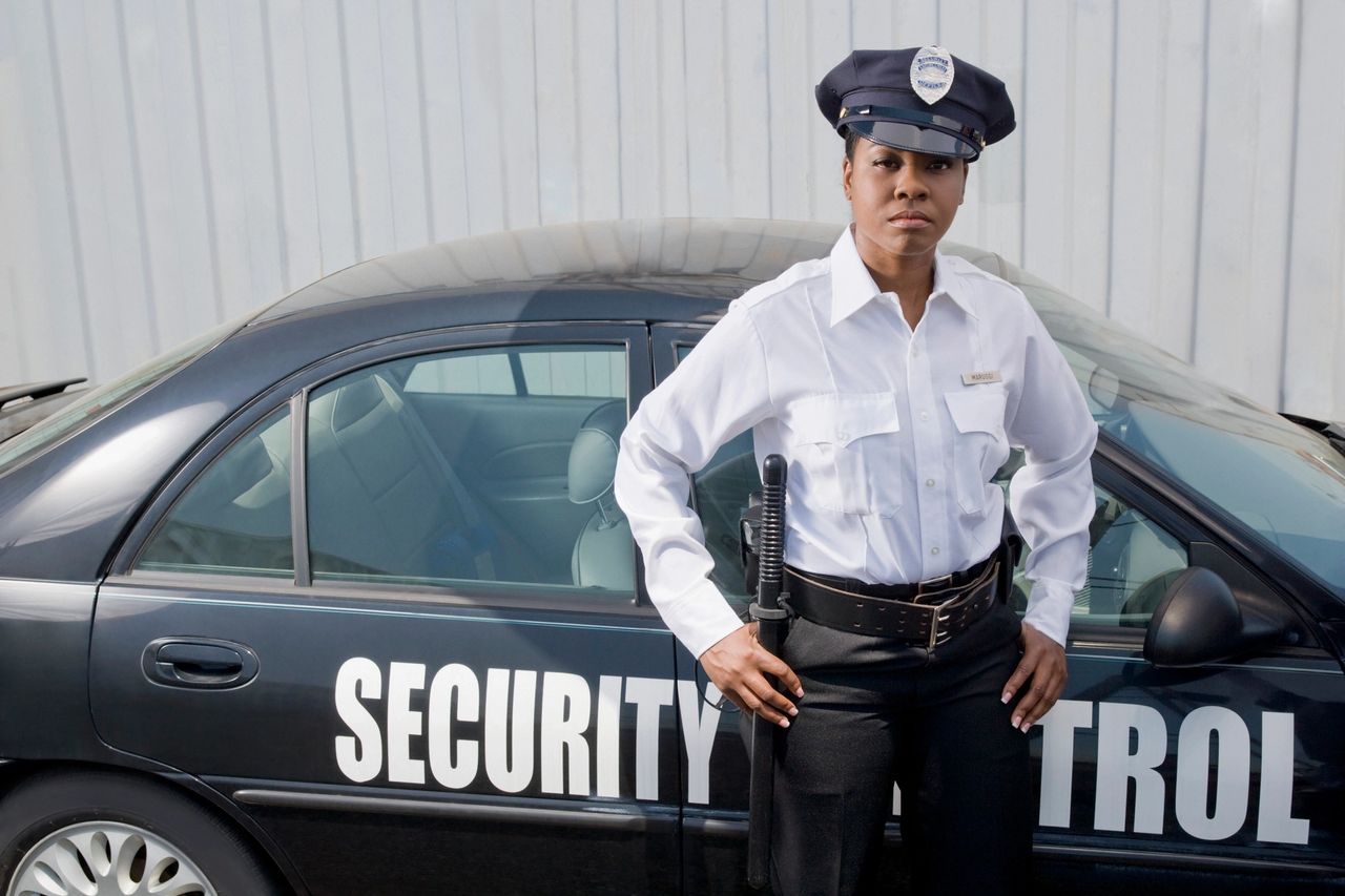 Industry Leaders' Dispensary Security: Success Stories & Lessons